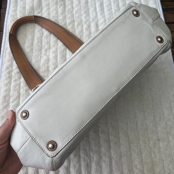 Coach F13782 White & Tan Leather Shoulder Bag Silver Buckles Classic Tote - Picture 8 of 14